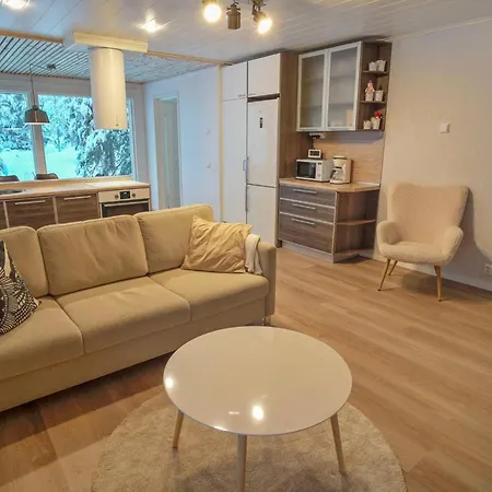 Iso-karpalo B By Interhome Aikkila