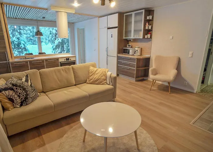 Iso-karpalo B By Interhome Aikkila